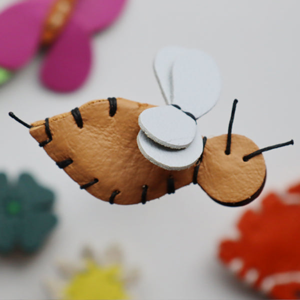 ANSTECKER HUMMEL