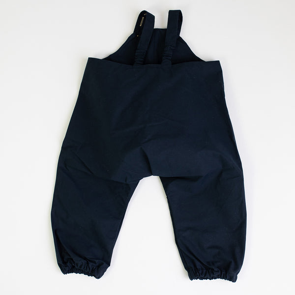 Matschhose Bio Baumwolle/ wasserabweisende Latzhose / schwarzwaldblau